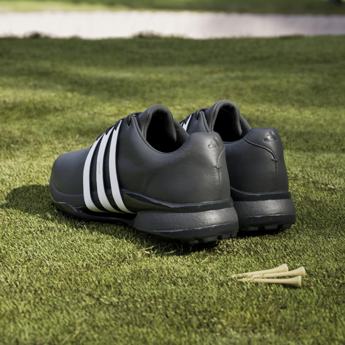 product/a/d/adidas_if0246_17_footwear_photography_heromrktng_view_6.jpg