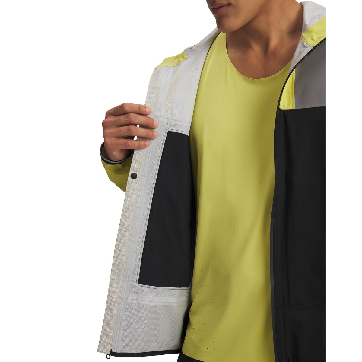 product/u/n/under-armour_6007087-001_black-racer-red-reflective_6.jpg