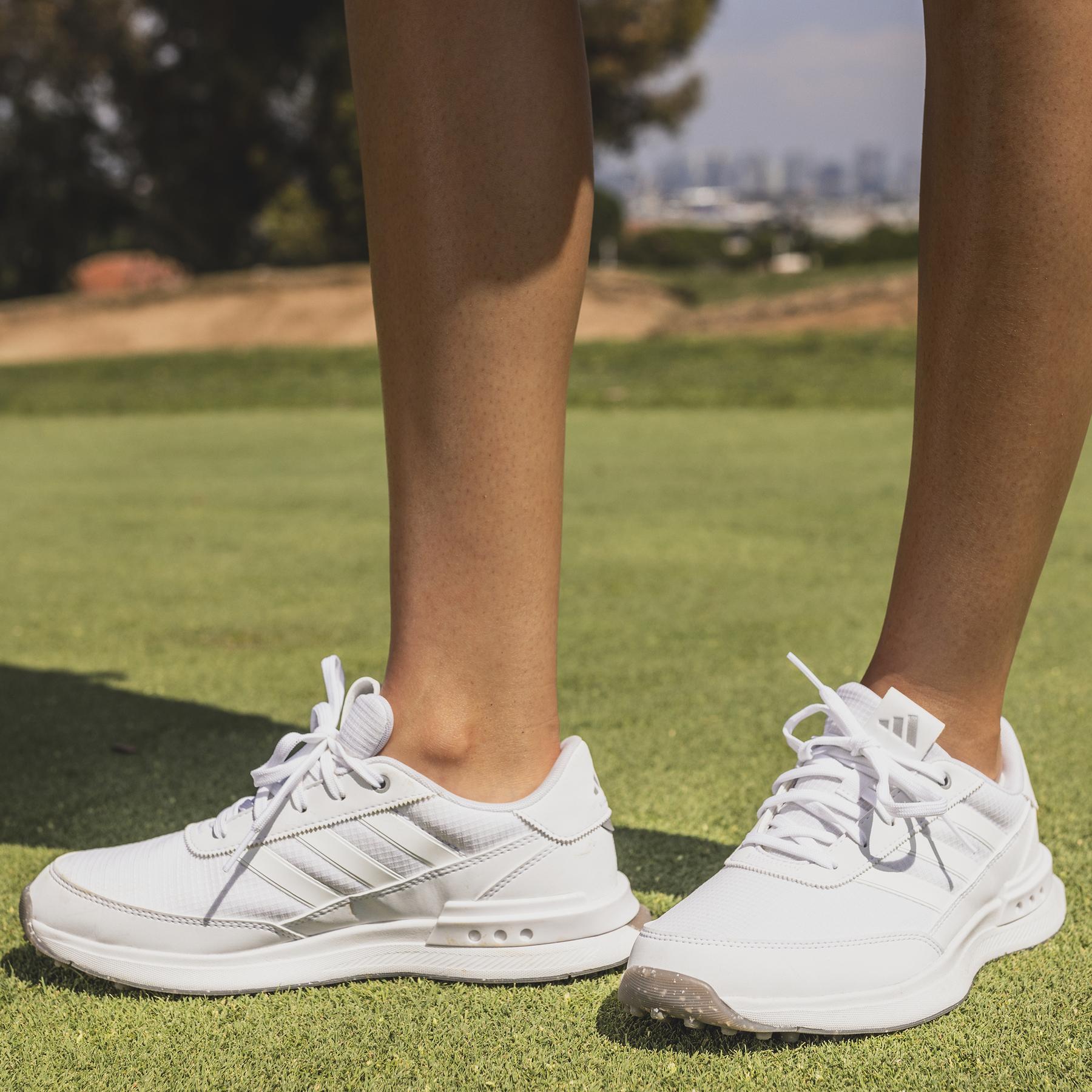 product/a/d/adidas_if0316_16_footwear_photography_heromrktng_view_1_white.jpg