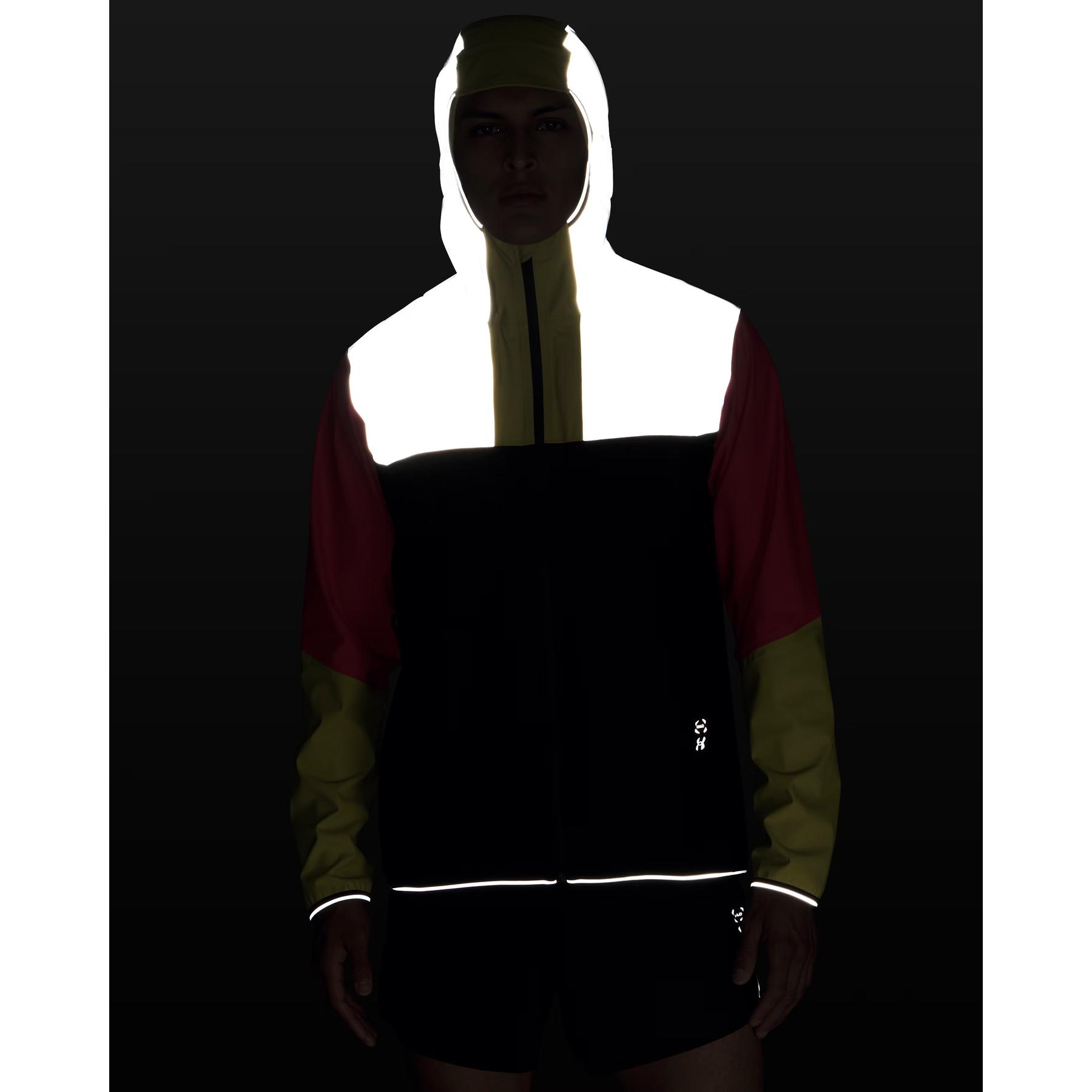 product/u/n/under-armour_6007087-001_black-racer-red-reflective_4.jpg