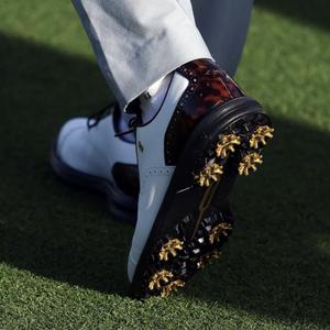 Chaussures Avec Crampons